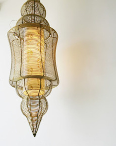 
Kainoosh Brass Wire Lamp

