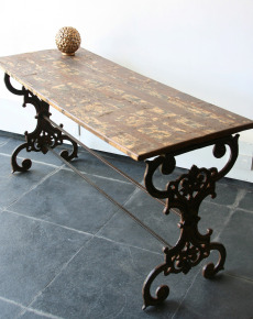 Carving Table